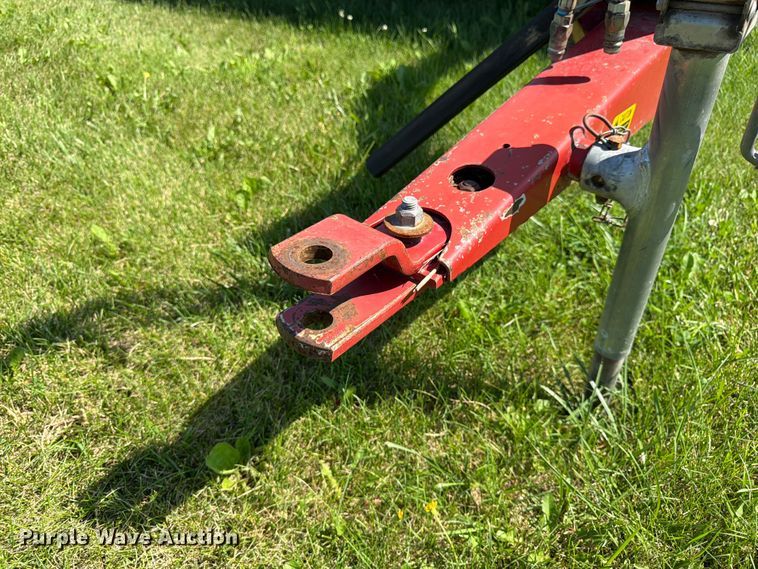 image for item EN0322 J.I. Case 3309 swather / windrower