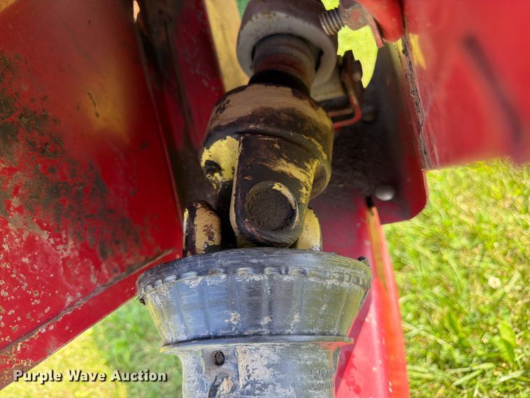 image for item EN0322 J.I. Case 3309 swather / windrower
