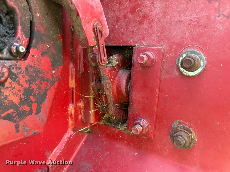 image for item EN0322 J.I. Case 3309 swather / windrower