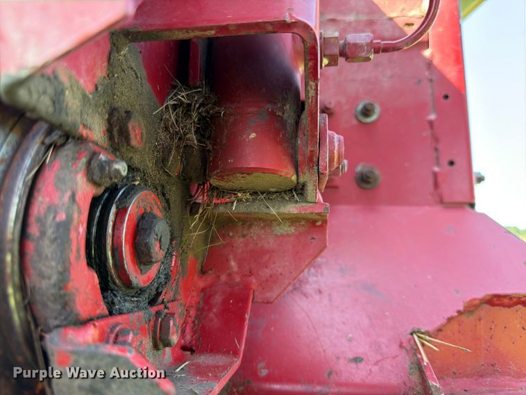 image for item EN0322 J.I. Case 3309 swather / windrower