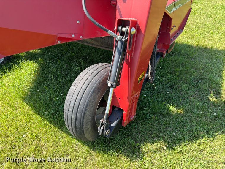image for item EN0322 J.I. Case 3309 swather / windrower
