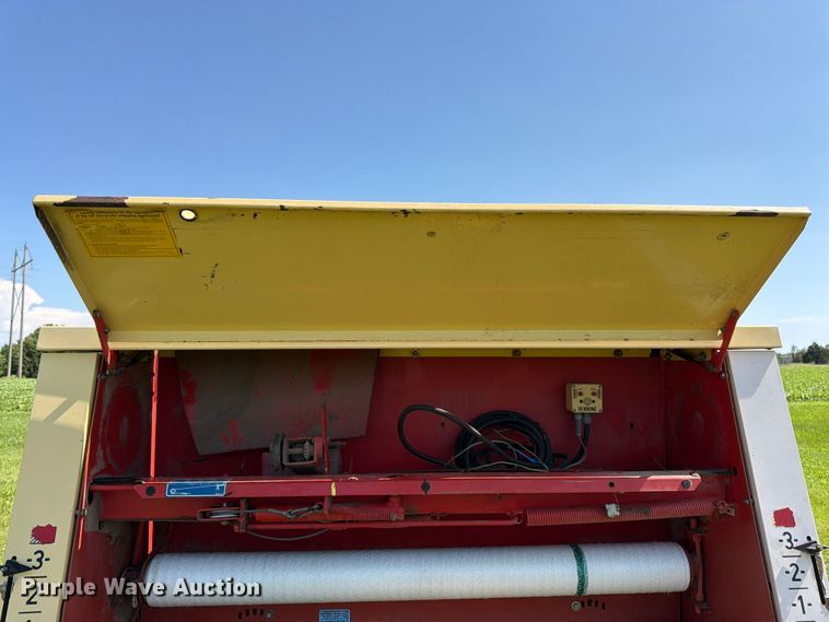 image for item EN0323 Krone KR160 round baler