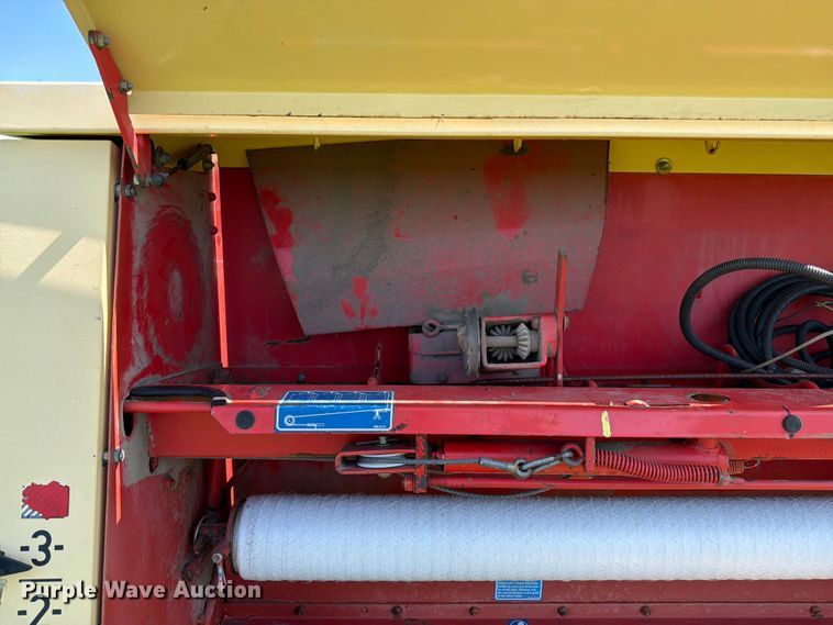 image for item EN0323 Krone KR160 round baler