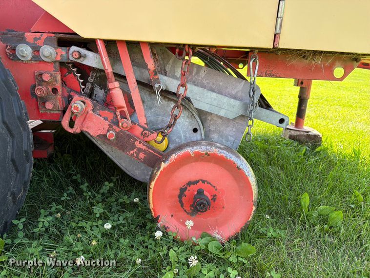 image for item EN0323 Krone KR160 round baler