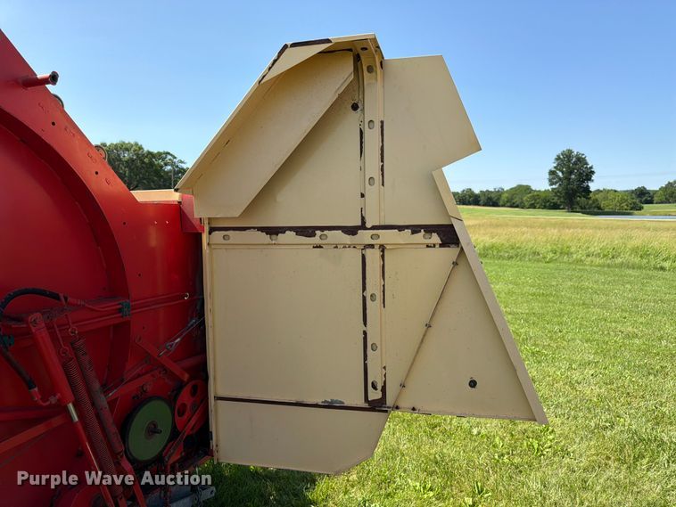 image for item EN0323 Krone KR160 round baler
