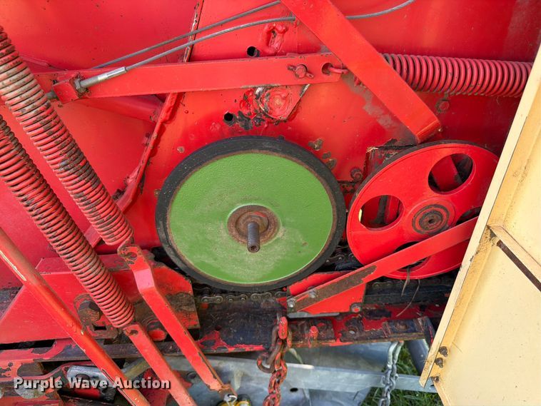 image for item EN0323 Krone KR160 round baler