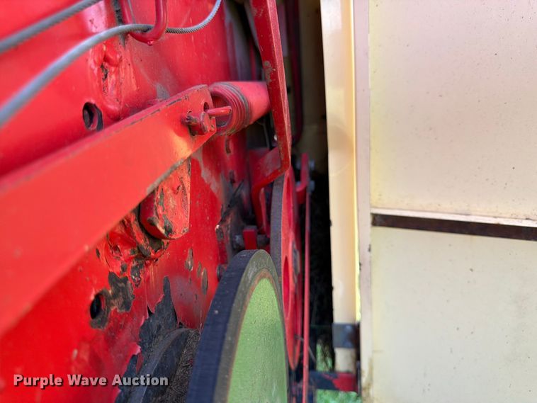 image for item EN0323 Krone KR160 round baler