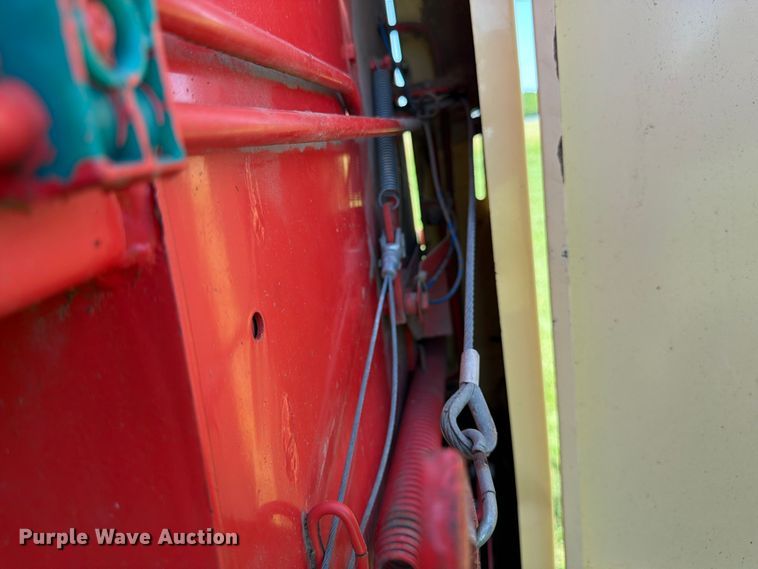 image for item EN0323 Krone KR160 round baler