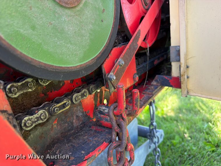 image for item EN0323 Krone KR160 round baler