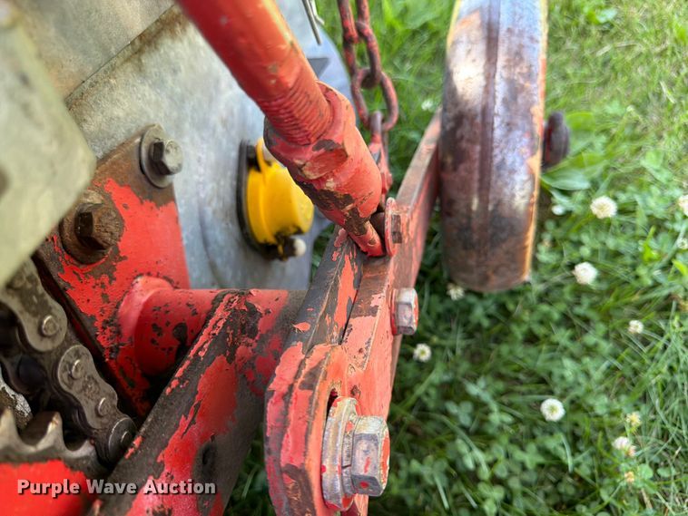 image for item EN0323 Krone KR160 round baler