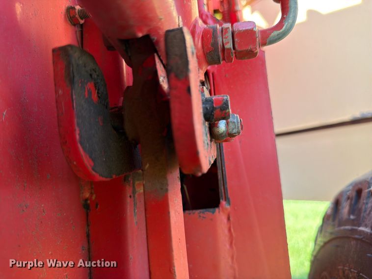 image for item EN0323 Krone KR160 round baler