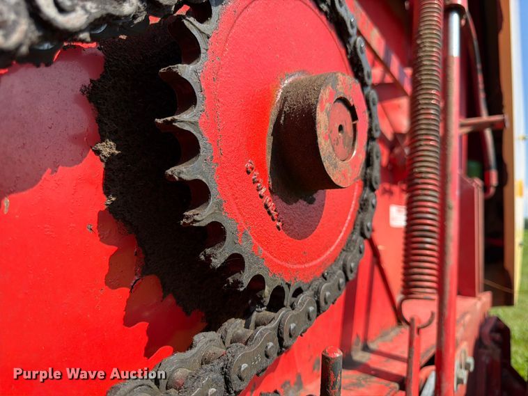 image for item EN0323 Krone KR160 round baler