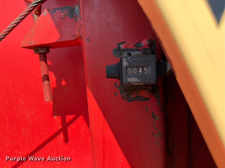 image for item EN0323 Krone KR160 round baler