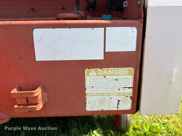 image for item EN0323 Krone KR160 round baler
