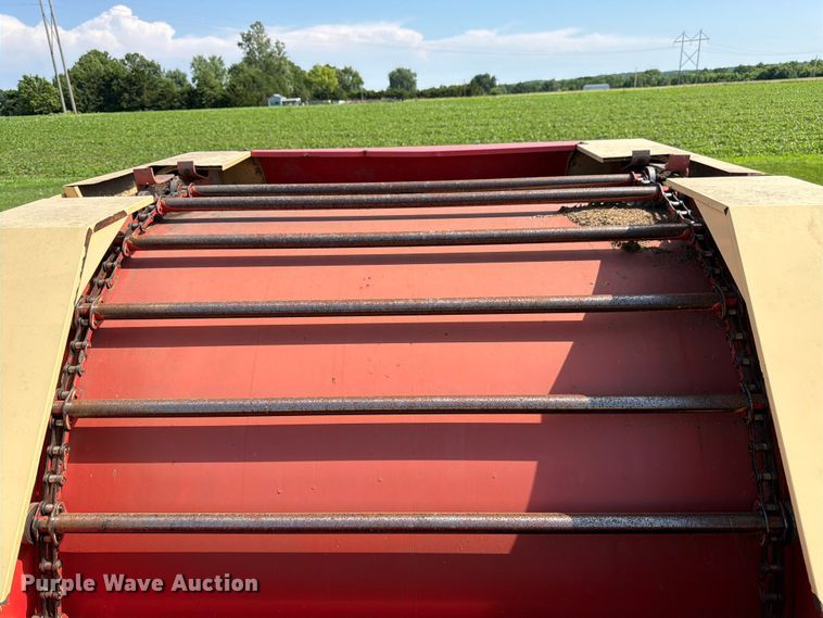 image for item EN0323 Krone KR160 round baler