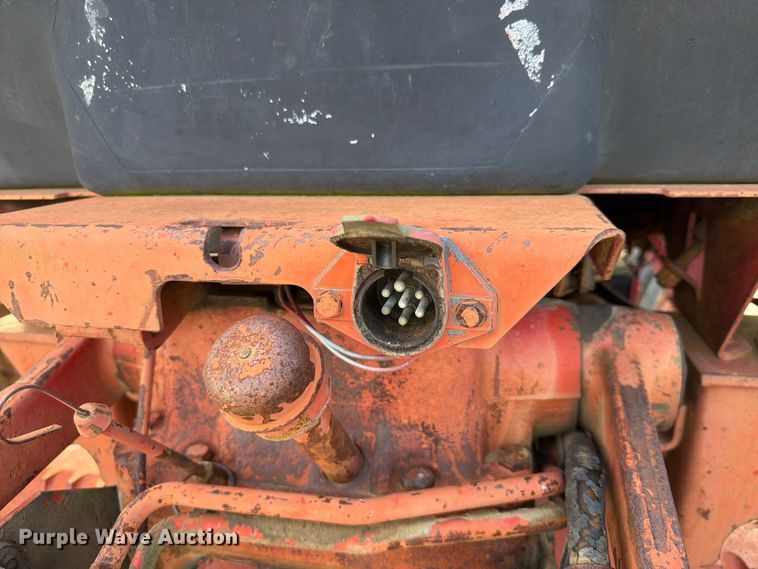 image for item EQ8001 International F-986 tractor