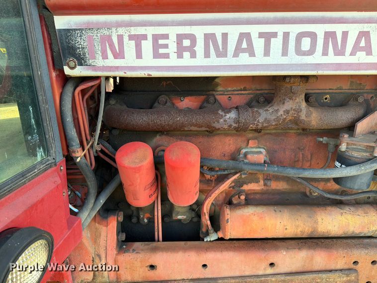 image for item EQ8001 International F-986 tractor