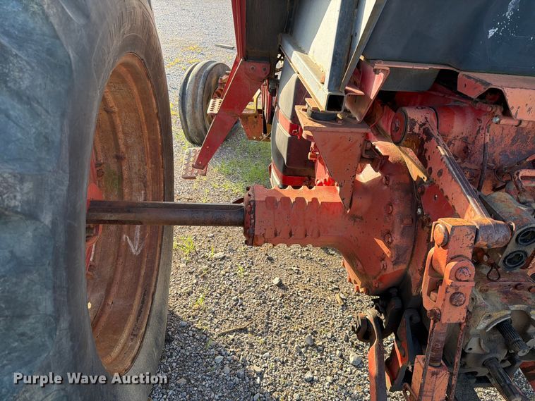 image for item EQ8001 International F-986 tractor
