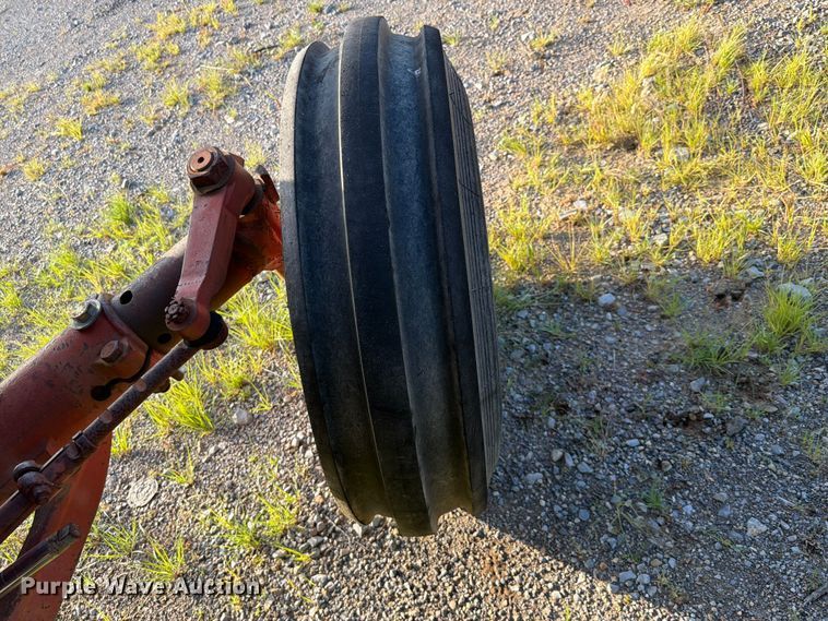 image for item EQ8001 International F-986 tractor