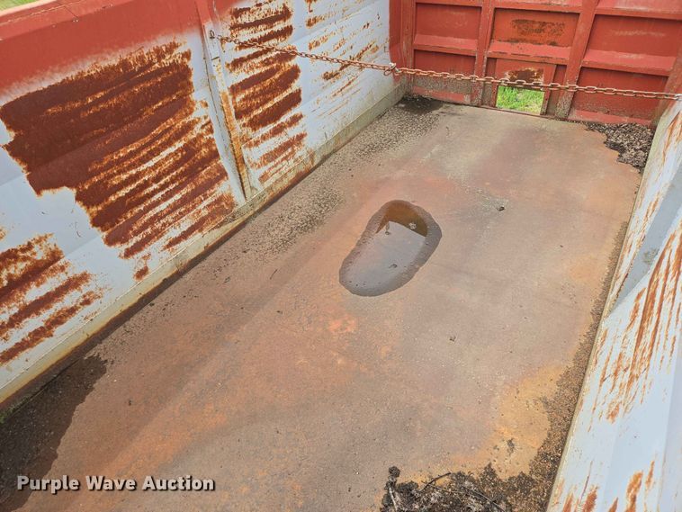 image for item ER1683 1981 International 1854 grain truck