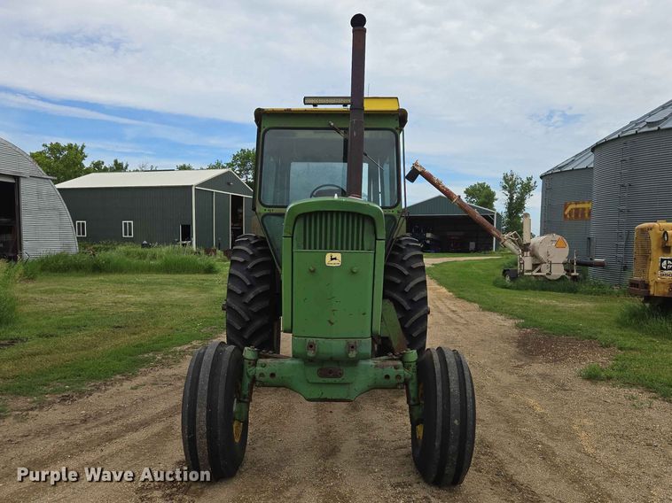 image for item ER1684 1971 John Deere 4620 tractor