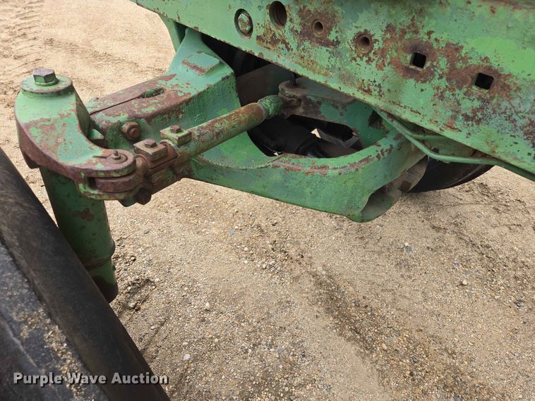 image for item ER1684 1971 John Deere 4620 tractor