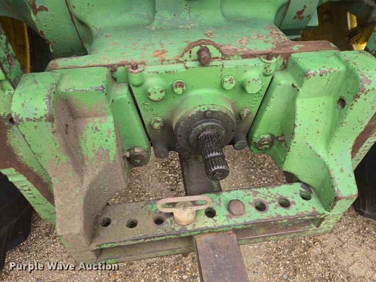 image for item ER1684 1971 John Deere 4620 tractor