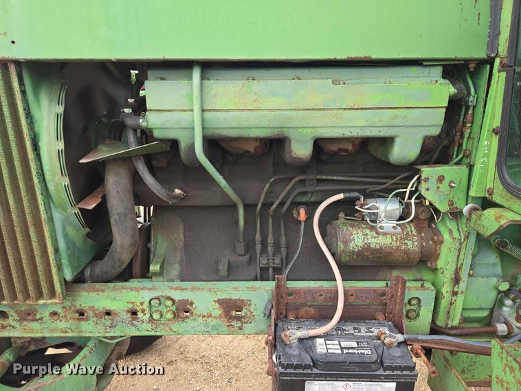 image for item ER1684 1971 John Deere 4620 tractor