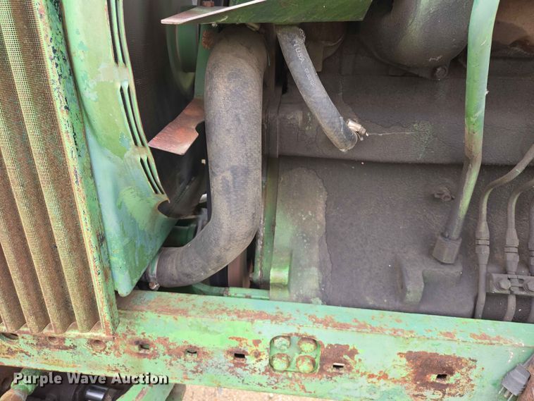 image for item ER1684 1971 John Deere 4620 tractor