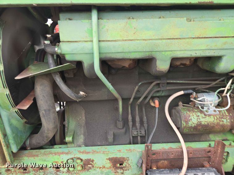 image for item ER1684 1971 John Deere 4620 tractor