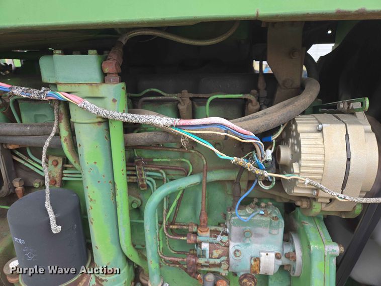 image for item ER1684 1971 John Deere 4620 tractor