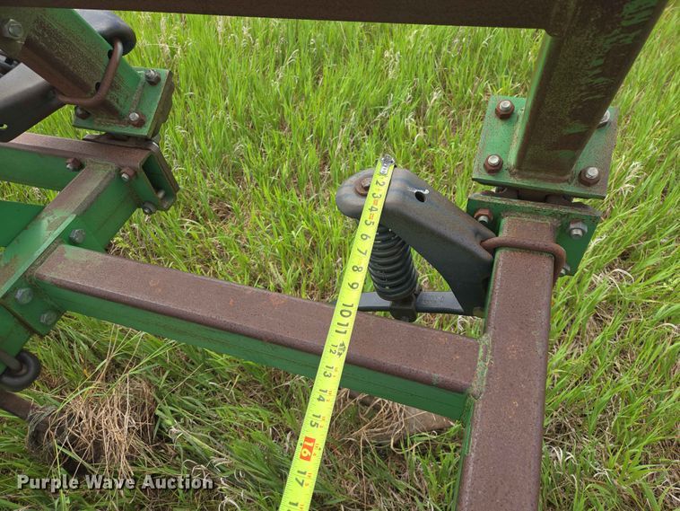 image for item ER1686 John Deere field cultivator
