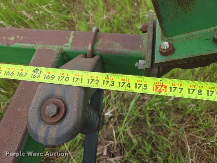 image for item ER1686 John Deere field cultivator