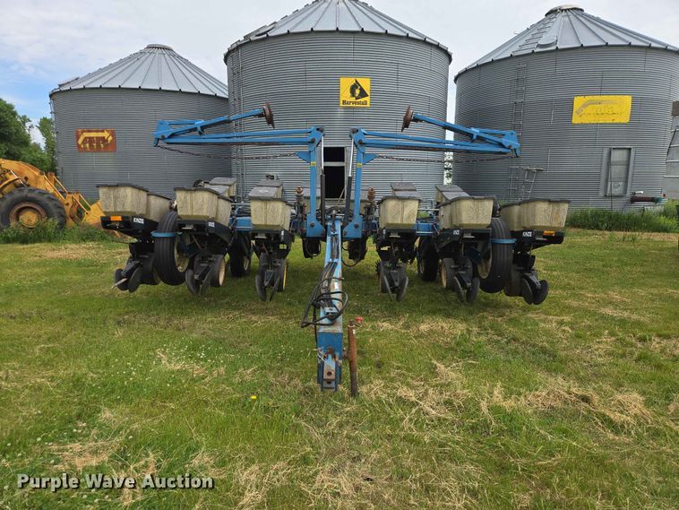image for item ER1688 Kinze EF planter