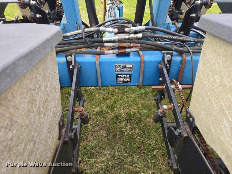 image for item ER1688 Kinze EF planter