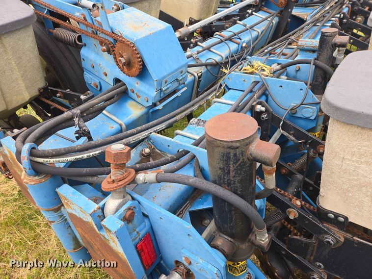 image for item ER1688 Kinze EF planter