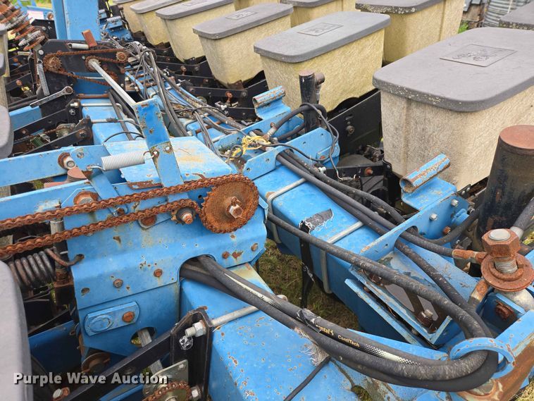 image for item ER1688 Kinze EF planter