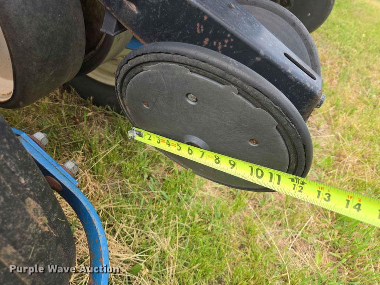 image for item ER1688 Kinze EF planter