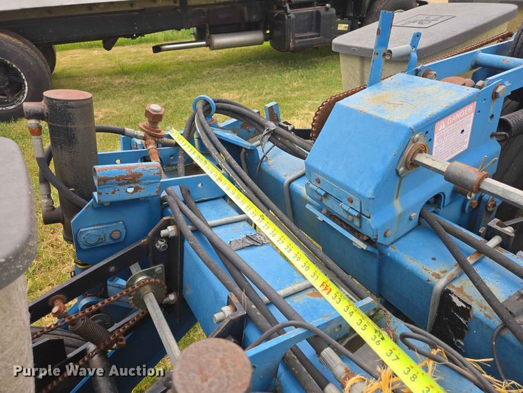 image for item ER1688 Kinze EF planter