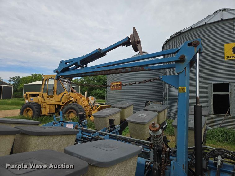 image for item ER1688 Kinze EF planter