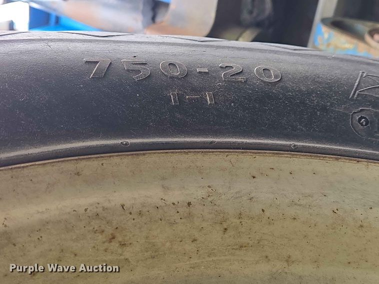 image for item ER1688 Kinze EF planter