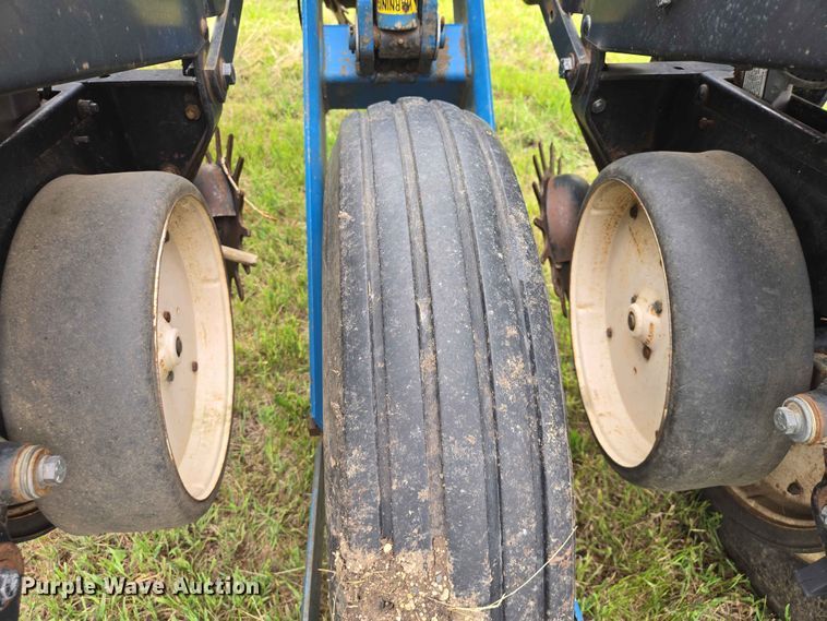 image for item ER1688 Kinze EF planter