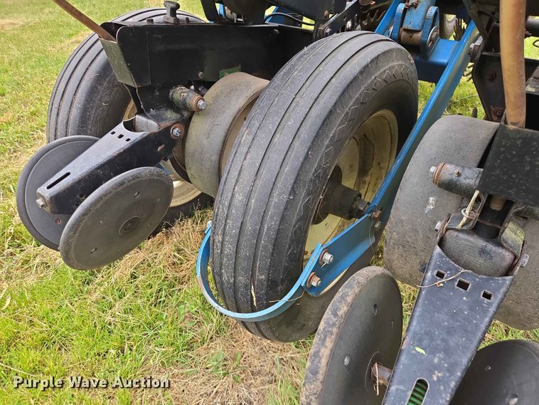 image for item ER1688 Kinze EF planter