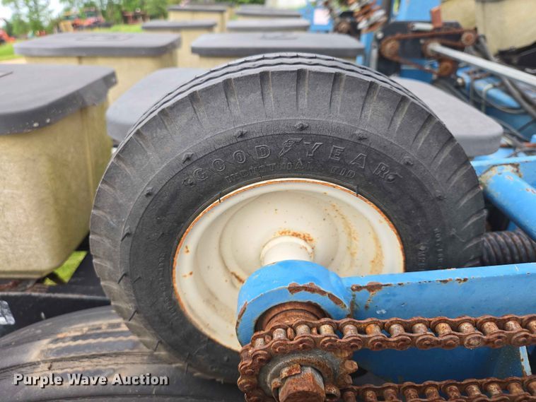 image for item ER1688 Kinze EF planter