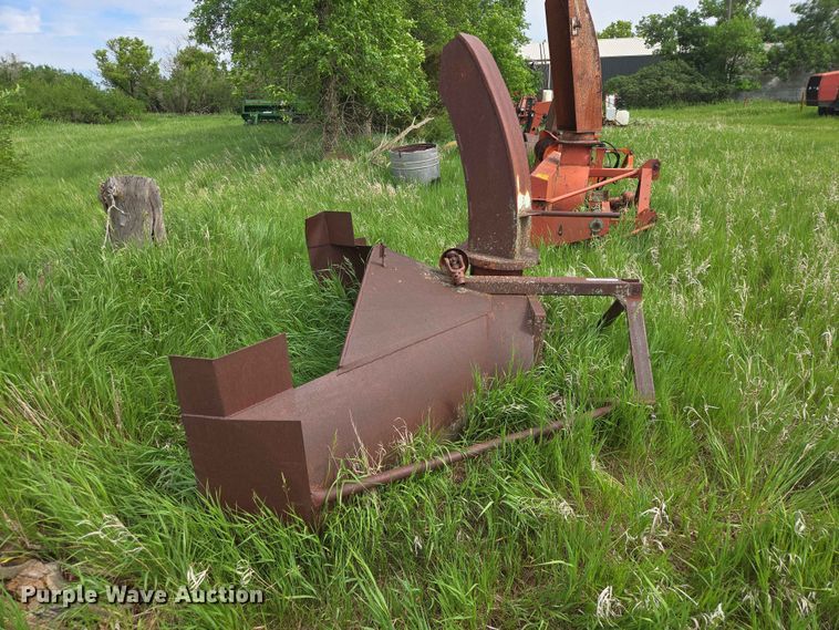 image for item ER1689 (2) snowblowers