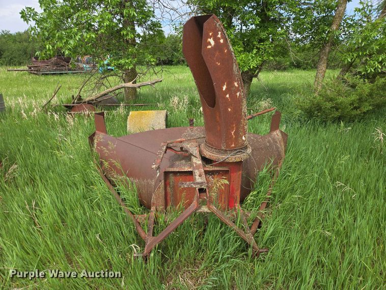 image for item ER1689 (2) snowblowers
