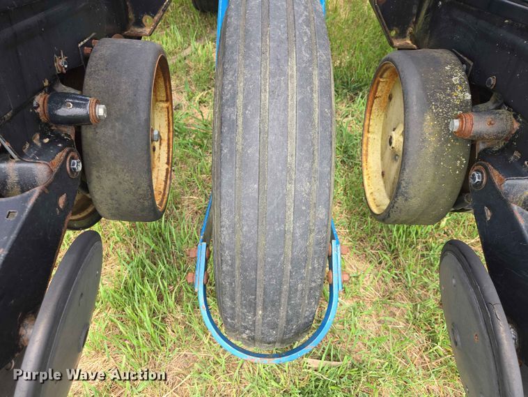 image for item ER1693 Kinze 2200 planter