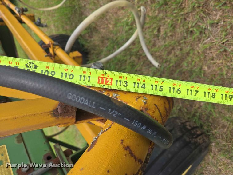 image for item ER1695 John Deere 250 sprayer