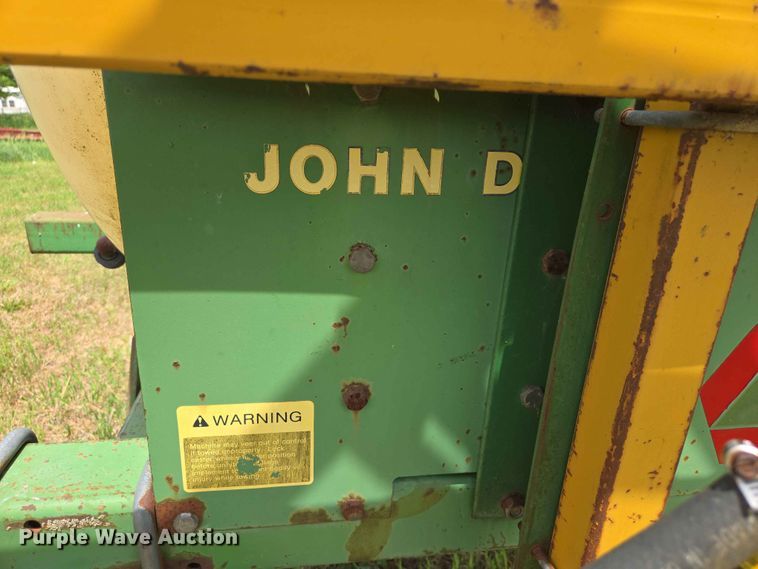 image for item ER1695 John Deere 250 sprayer