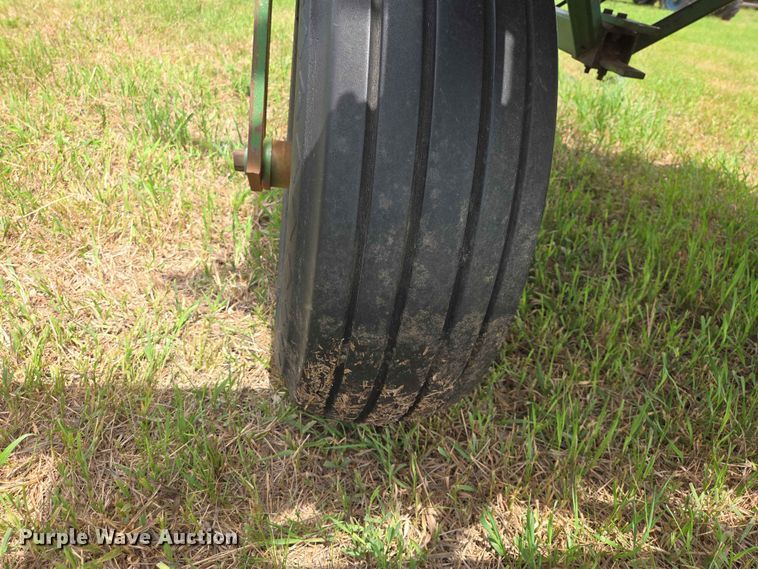 image for item ER1695 John Deere 250 sprayer